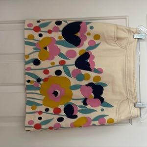 Colorful Boden skirtVivid colored flowers.Size 8 100%cotton perfect for Spring